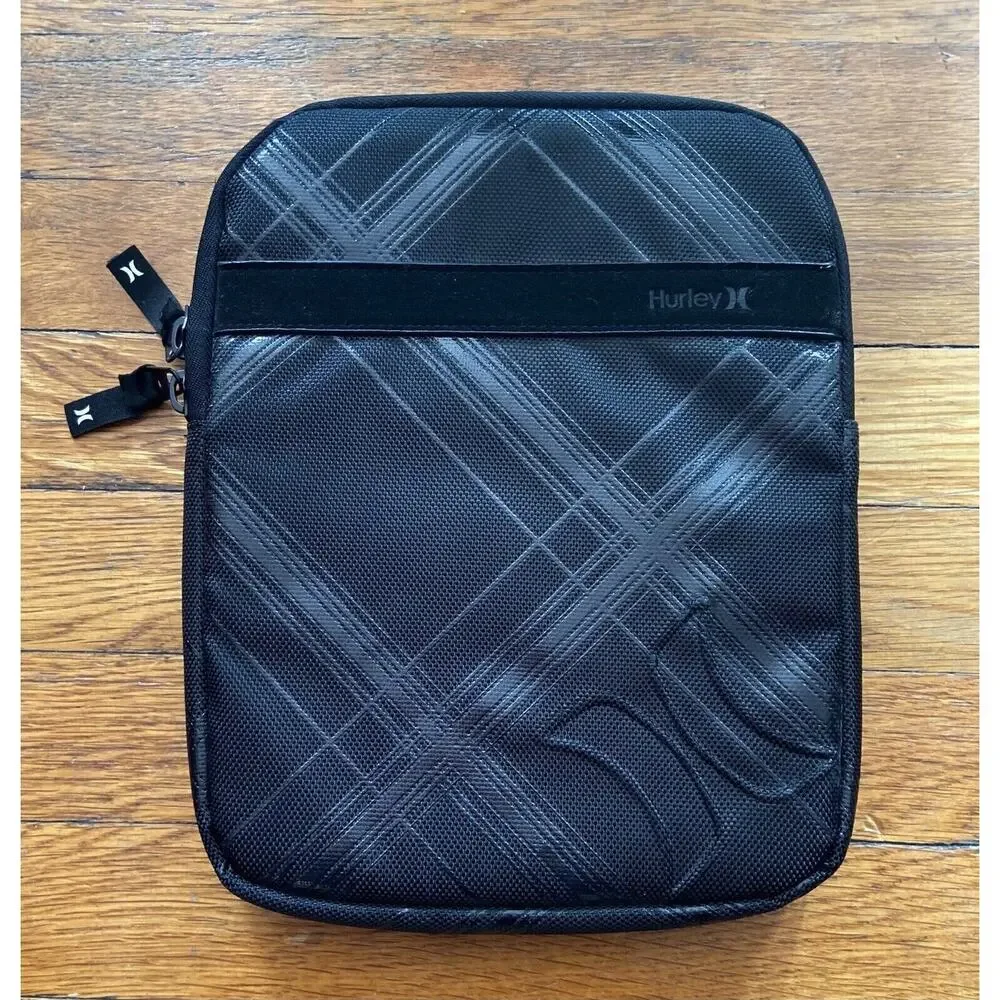 HURLEY Black Plaid Padded Zippered Tablet Sleeve